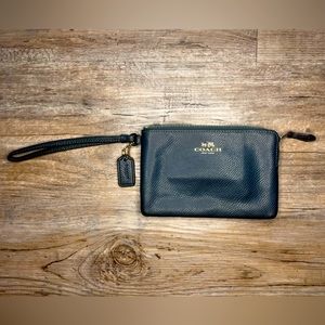 Coach Wristlet Wallet Teal Blue Color